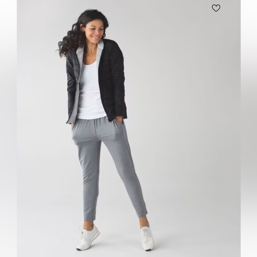 Lululemon Jet Crop Pant (Slim) Super cute!